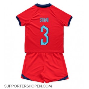 England Luke Shaw #3 Bortatröja Barn VM 2022 Kortärmad (+ korta byxor)